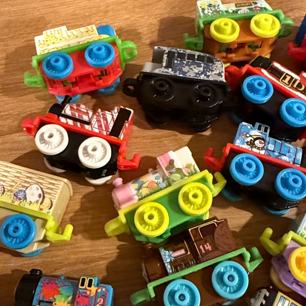 Mini Thomas the train - Picture 2 of 3